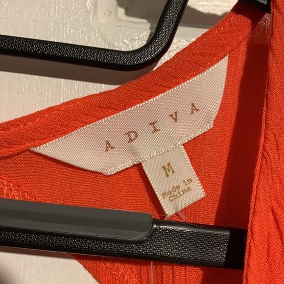 Adiva Orange Lace Keyhole Back Peasant Top - Picture 6 of 9